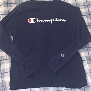 Long sleeve champion shirt. Navy blue